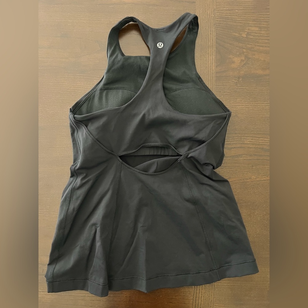 Sports top with bra